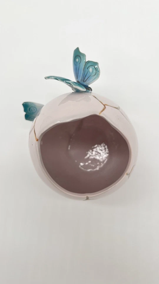 Osterdekoration Alte Porzellan Figur Vase Osterei Ei Schmetterlinge Ostern rosa - Bild 4 von 4