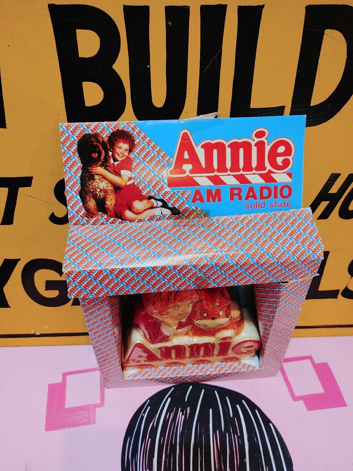 Vintage 1981 Annie Solid State AM Radio With Original Box