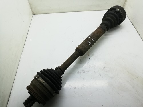 VW Passat B5 3B2 1.6 Vorne Links Antriebswelle 1.60 Benzin 74kw 1999 13983111