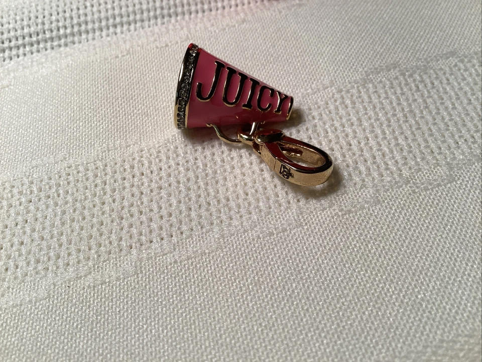 Juicy Couture Clásico Animadora Megáfono/Cuerno Pavé Esmalte Dije Foto 2 de 4