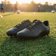 Nike Junior Tiempo Legend 10 Club Soccer Cleats Black Youth Kids 4.5