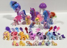 HASBRO My Little Pony Lot Of 21 Ponies -2 Misc - Brushable 10 Brushes/Combs PVC