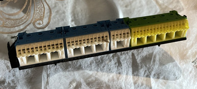 Hager Vector Träger Schiene mit PE und N-Klemmen Klemmblöcke 24cm