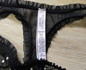 Victoria's Secret Dream Angels Black Sheer Mesh Dots Ruffled Thong Panties M