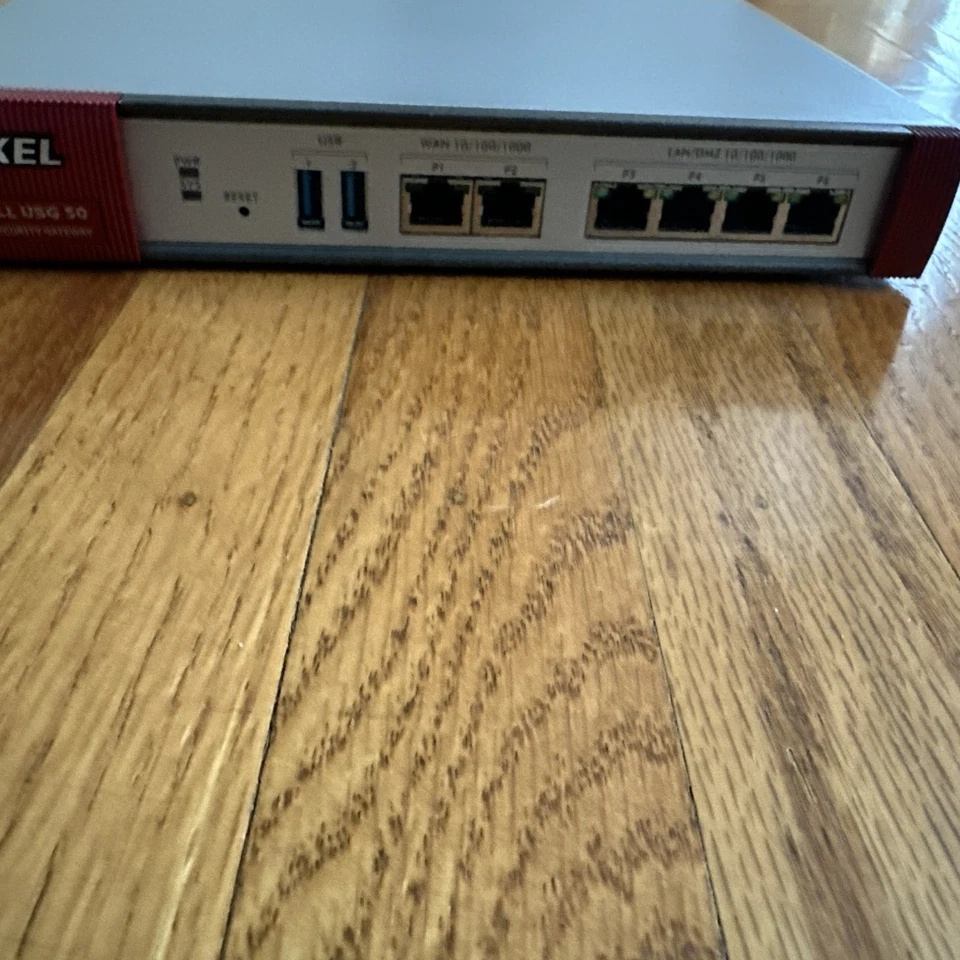 Dispositivo firewall de seguridad de red Zyxel USG 50 Foto 2 de 4