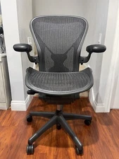 Herman Miller Aeron Chair Size B Fully Loaded  Posturefit Support