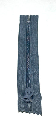 YKK Dark Grey 578 Nylon Coil Jacket Zipper - 100 Pack - Length 8.0 inches