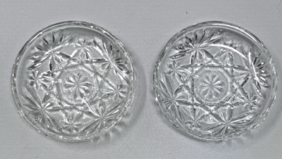 VINTAGE PAIR OF ANCHOR HOCKING PRESCUT GLASS 3.5'' STAR FAN DESIGN COASTERS