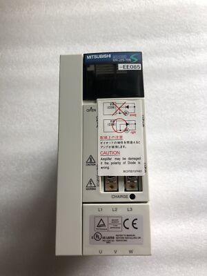 ONE Used Mitsubishi MR-J2S-70B-EE085 servo drive MRJ2S70BEE085 Fully tested
