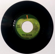 THE BEATLES - Hey Jude / Revolution - 45rpm 1968 Apple2276 British Invasion