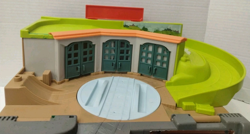 Thomas & Friends Sodor Take Along Playset 2022 Mattel Peças Peças Guindaste Manivela - Imagem 3 de 4