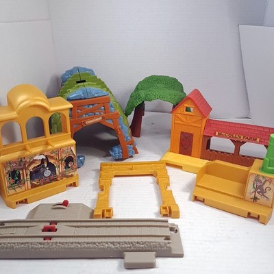 Thomas & Friends Trackmaster Callan Mine Tree Canopy McColl's farm Monkey palace