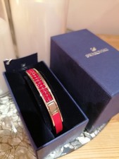 Swarovski Crystal Stones Hinged Bracelet Bangle Silver & red Medium