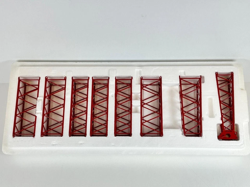 CONRAD Truck models, SENNEBOGEN 5500 SL , MAMMOET - Image 3 of 4