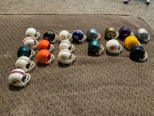 Lot 20 Vintage OPI Mini Helmet NFL Football Gumball Machine Cowboys Packers - Picture 2 of 4
