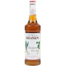 Monin Premium Macadamia Nut Flavoring Syrup 750 mL 544SYPAR048A
