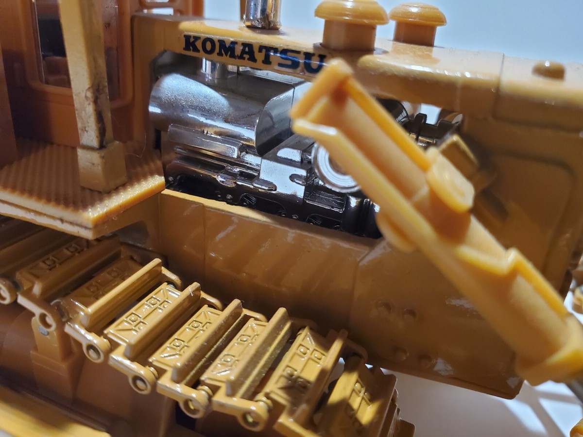 * Diapet コマツブルドーザ D455A YONEZAWATOYS ダイヤペット コマツブルドーザ D455A 1/50 ヨネザワのミニカー