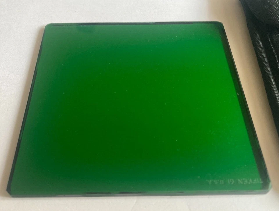 Tiffen Filter 4x4 Dark Green 61  USA in pouch  100mm x 100mm - Image 3 of 4