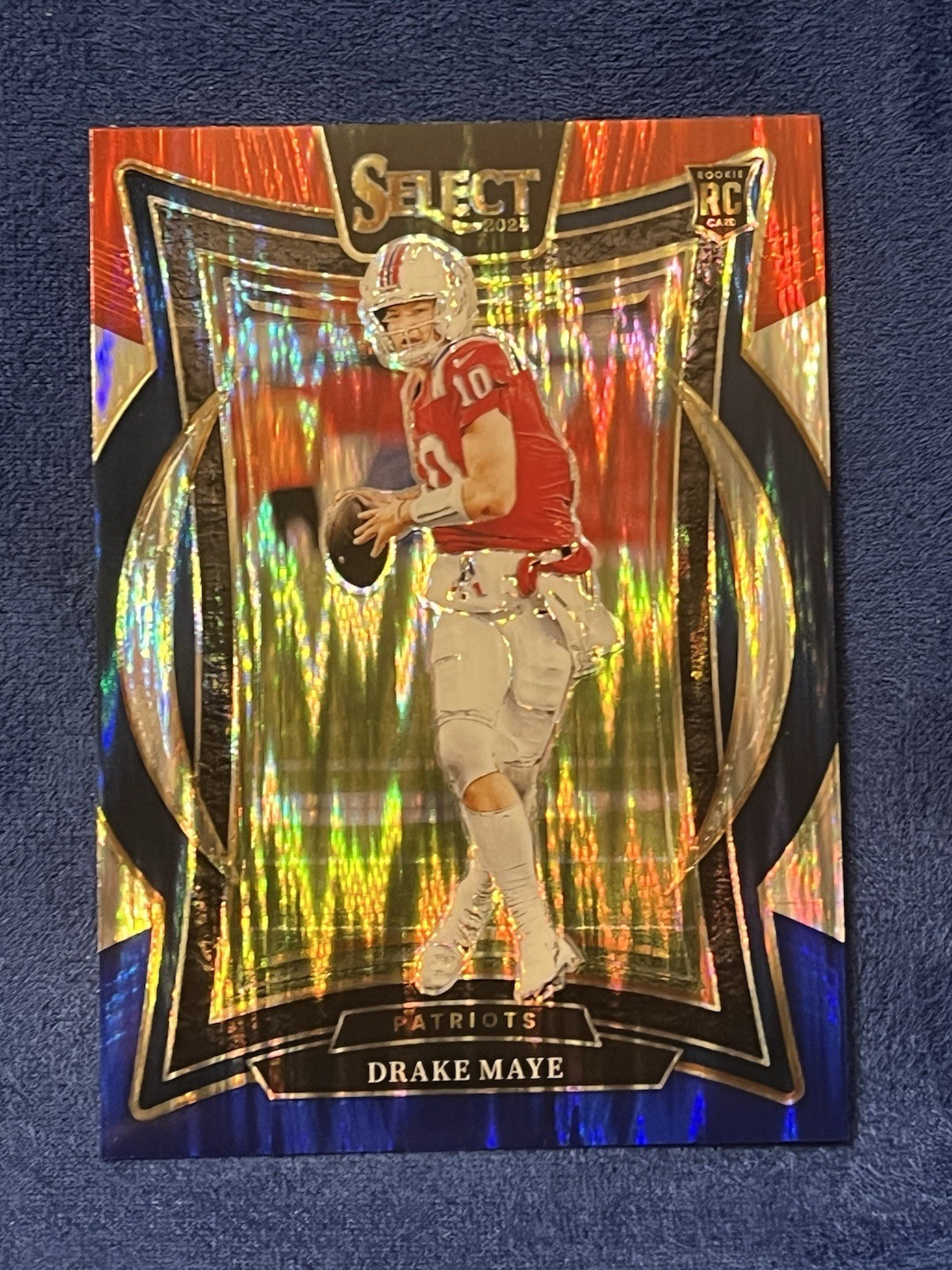 2024 Panini Select - Concourse Drake Maye #27 Red & Blue Shock Prizm (RC)