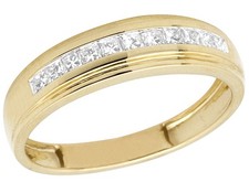 Men's 10K Yellow Gold One-Row Channel Princess Diamond Wedding Band Ring 0.25CT