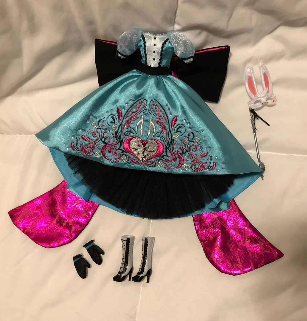 Alice in Wonderland Disney Limited Edition Collectibles (1968-Now