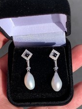 18ct gold diamond onyx baroque pearl earrings art deco design boxed