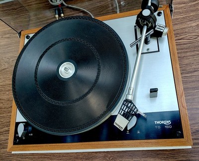 Thorens TD 160 Turntable with Dust Cover