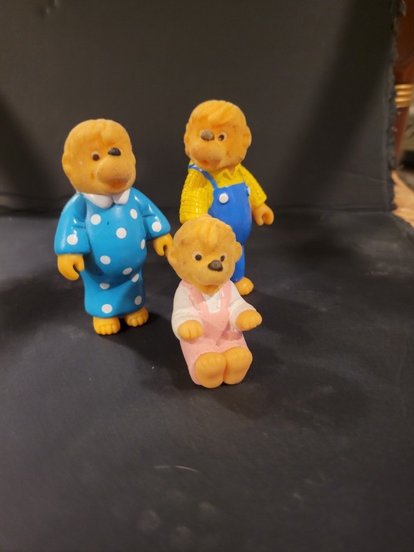 Vintage 1986 Berenstain Bears Papa Mama Sister Bear Figurines Flocked Plastic