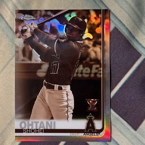 Shohei Ohtani [Sepia Refractor] #1 2019 Topps Chrome card