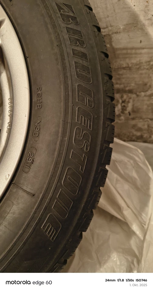 4x Reifen Nissan Qashqai 215/65 R16  98H komplett  - Bild 2 von 4