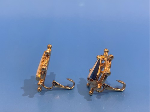 Vintage Avon Nautical Earrings Enamel Sailboat Ships Wheel Pierced Gold Tone - Picture 2 of 4