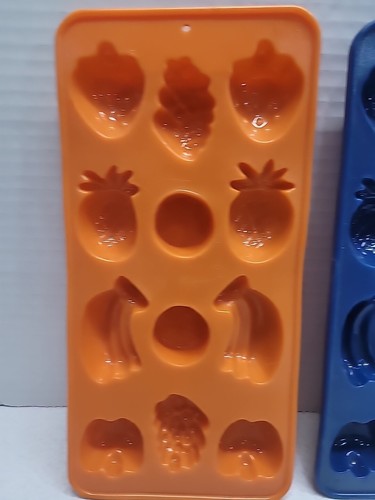 Silicone Fruit Molds Set Of 3 Banana Strawberry Apple 4" x 8.5" - Picture 2 of 11