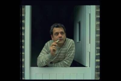 Actor David Jason leaning out of a stable door circa 1983 Old TV Photo