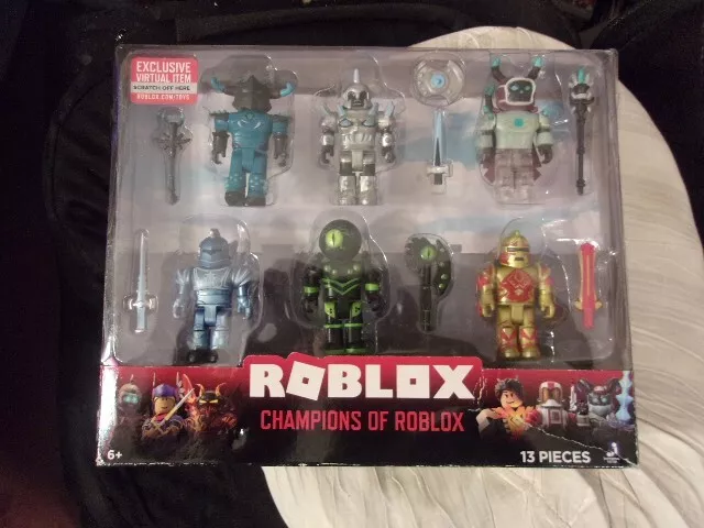  Roblox Action Collection - Champions of Roblox Six Figure Pack  [Includes Exclusive Virtual Item] : Toys & Games