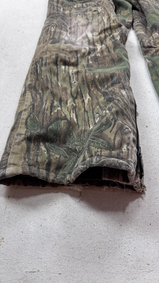 10X Gore‑Tex Realtree Camouflage Hunting Bib Overalls Waterproof Rainwear - Image 4 of 4