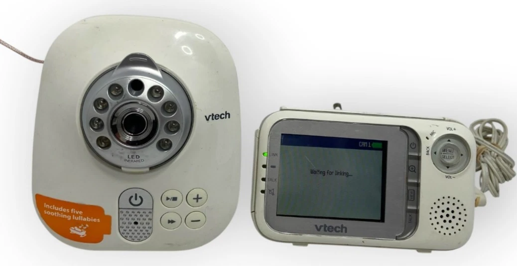 Vtech Safe & Sound Video Baby Monitor w/Adjustable Camera + Parent Unit VM321
