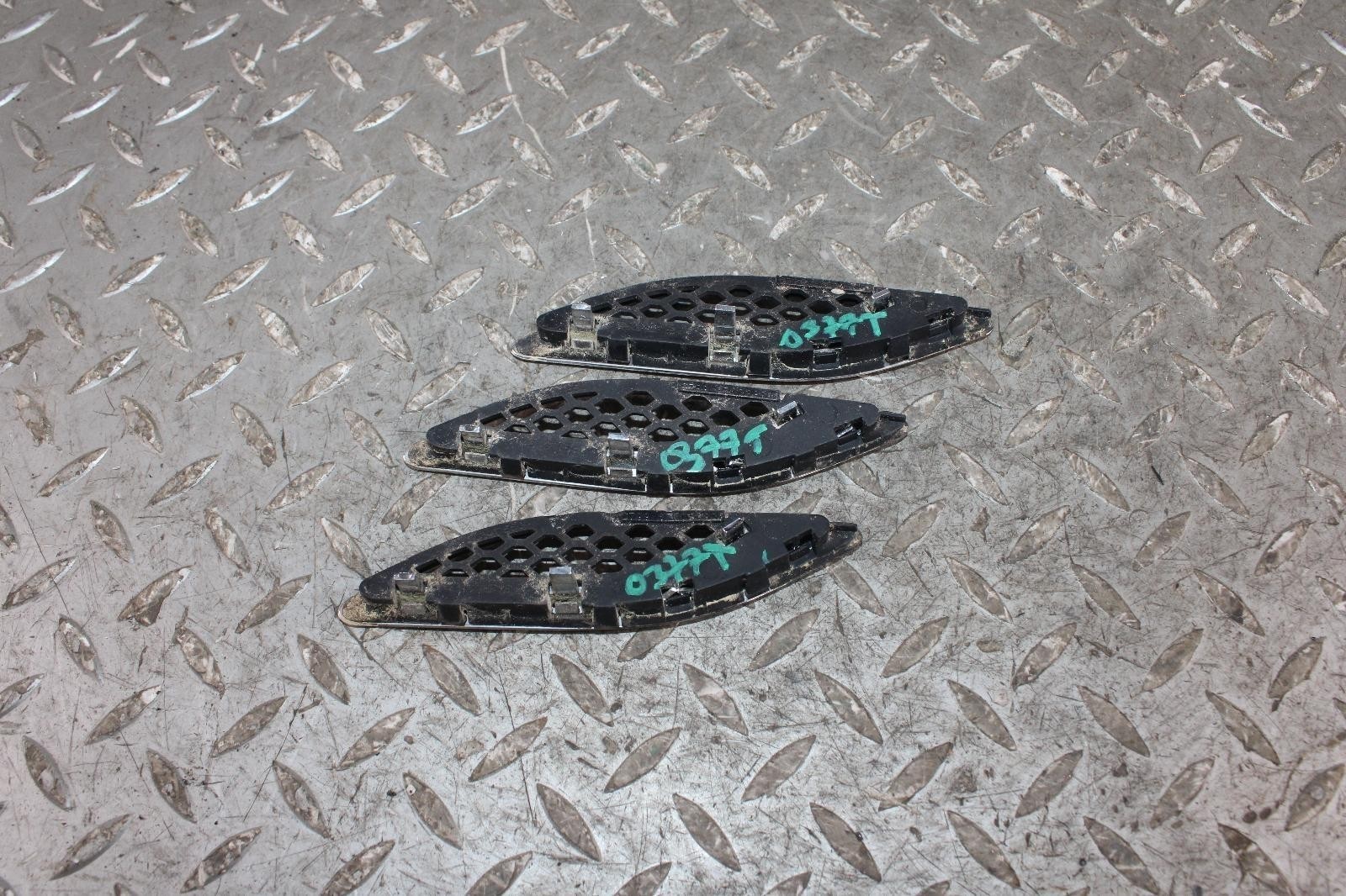 Maserati Ghibli 2014-2024 Front Left Upper Air vent grilles Set of 3