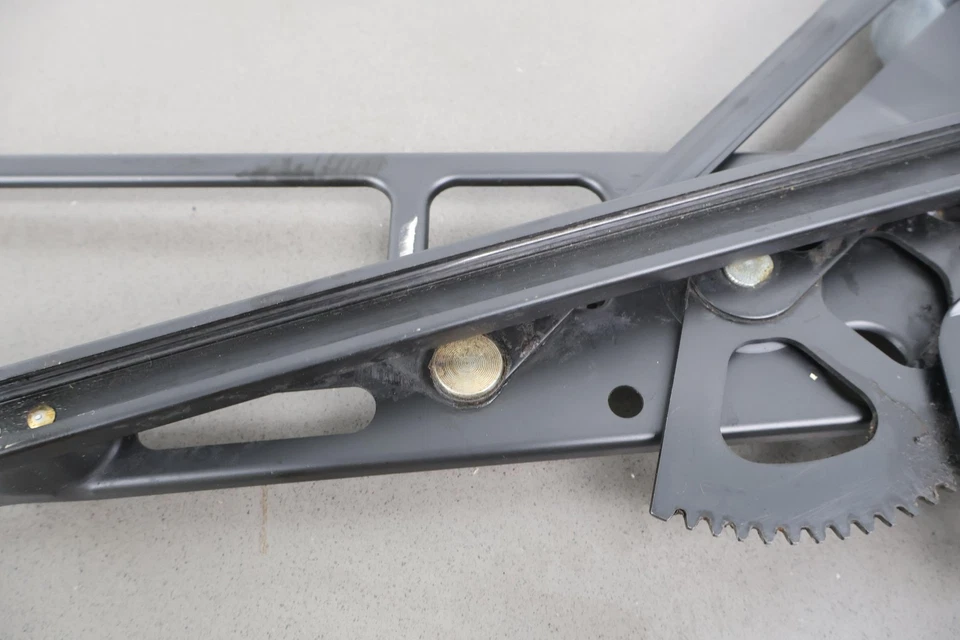 84-96 Chevy C4 Corevtte Right RH Door Window Regulator W/ Motor (Tested) - Image 3 of 4