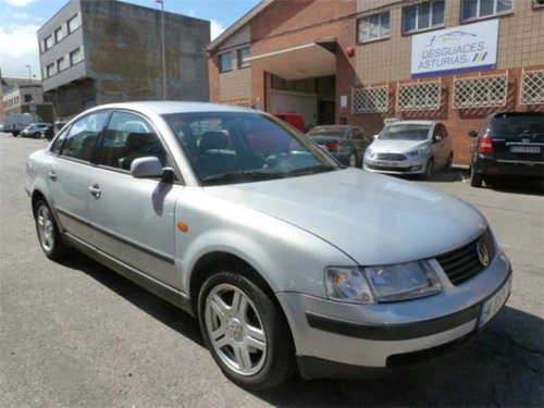 3B0941017R Faro Izquierdo para VOLKSWAGEN PASSAT BERLINA (3B2) Comfortline 94900 - Imagen 4 de 4