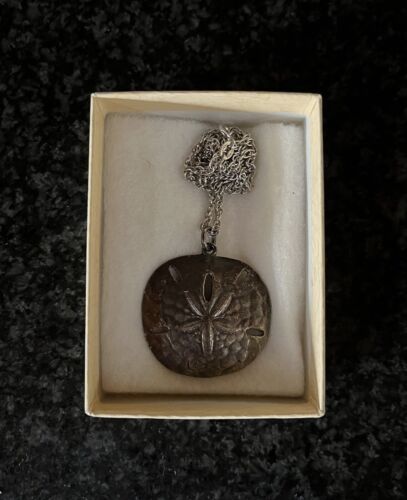 Vintage Rare James Avery Sterling Silver Large RETIRED Sand Dollar Pendant - Picture 4 of 5