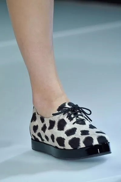 Armani female outlet shoes