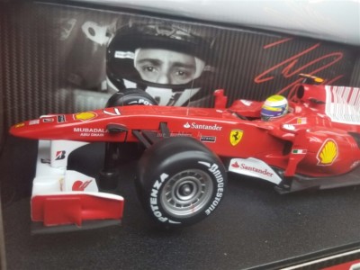 ☆FERRARI F10☆BAHRAIN GP EDITION☆ FERRARI F1 F10 F. MASSA BAHRAIN GP EDITION #7 1/18 DIE CAST BY HOT