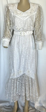 Western Collection White Lace Wedding Dress with Crystal Bead Fringe, Size 10
