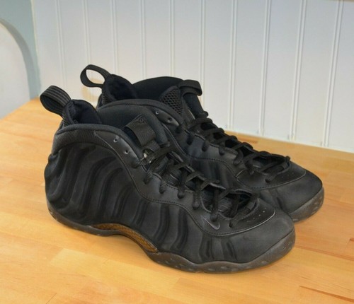 foamposite suede black