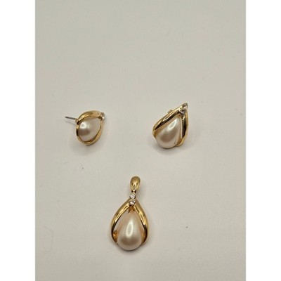 Avon Vintage Gold Tone Faux Pearl Rhinestone Teardrop Pendant and Earrings Set