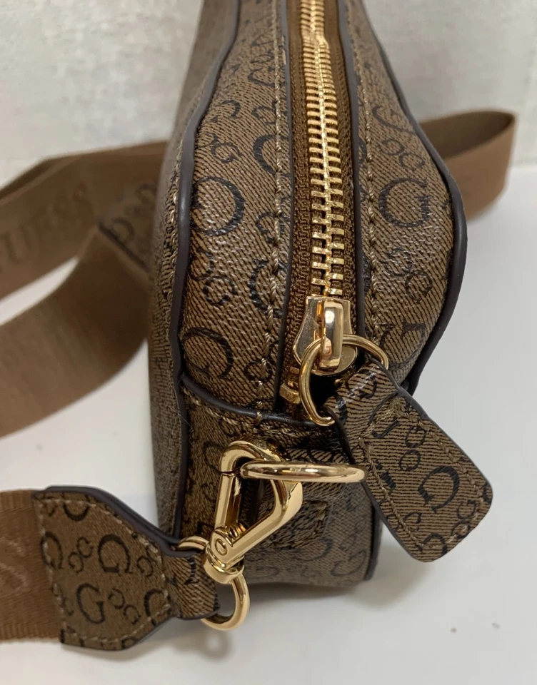 Bolsa tiracolo Guess Fleura mini cacau com alça viagem usada - Imagem 4 de 4