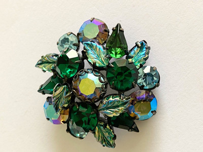 Regency Brosche Strass Modeschmuck USA grün alt