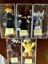 Warner Bros. Looney Tunes Small Stuffed Animal Set Daffy Sylvester Bugs Taz Twe…