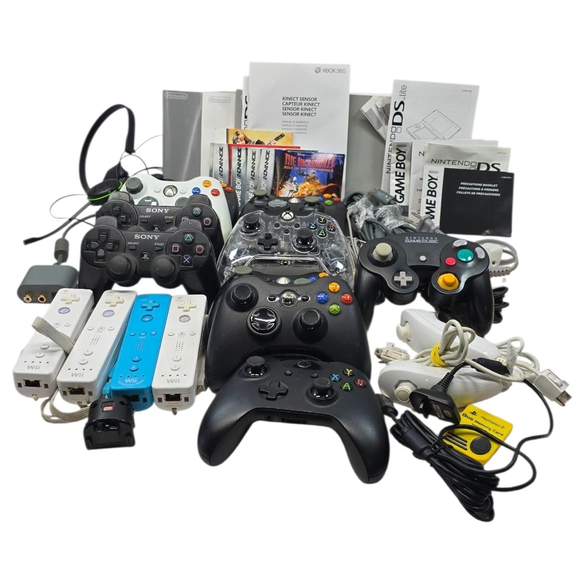 Lot UNTESTED FOR PARTS REPAIR Video Game Controllers, Wii Xbox