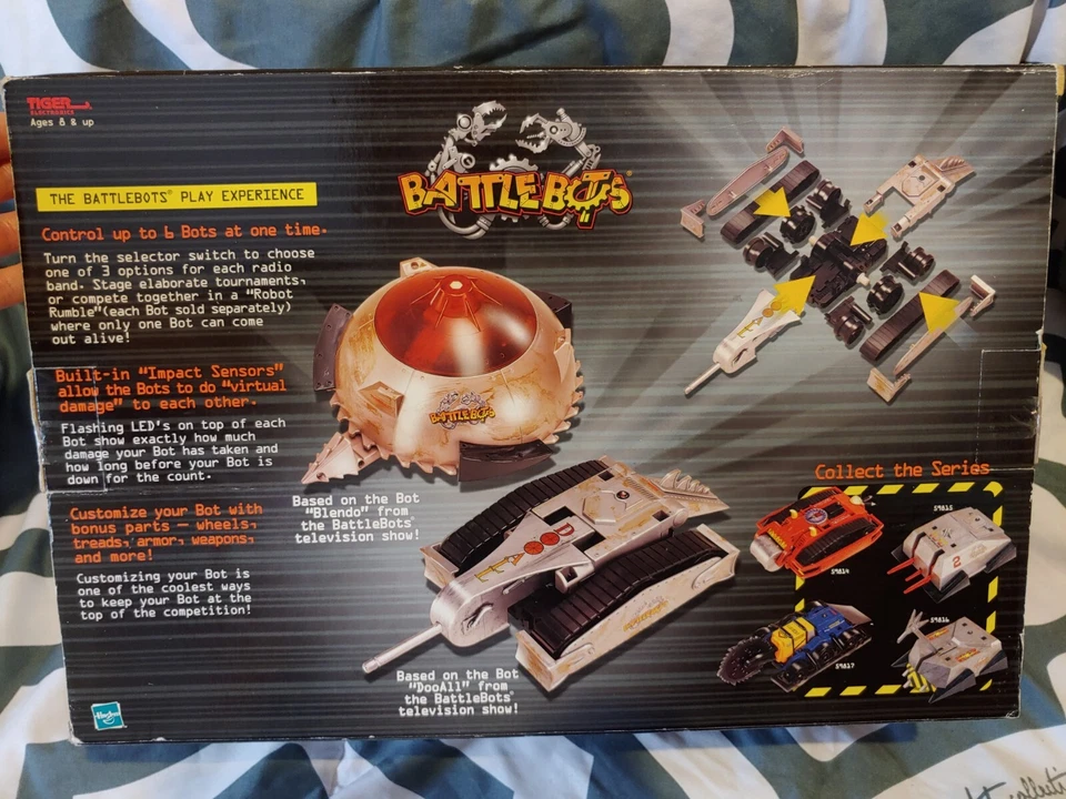 HASBRO TIGER 2 RC Battlebots DOOALL vs. BLENDO Custom Series Boxed 2001 Vintage - Image 3 of 4